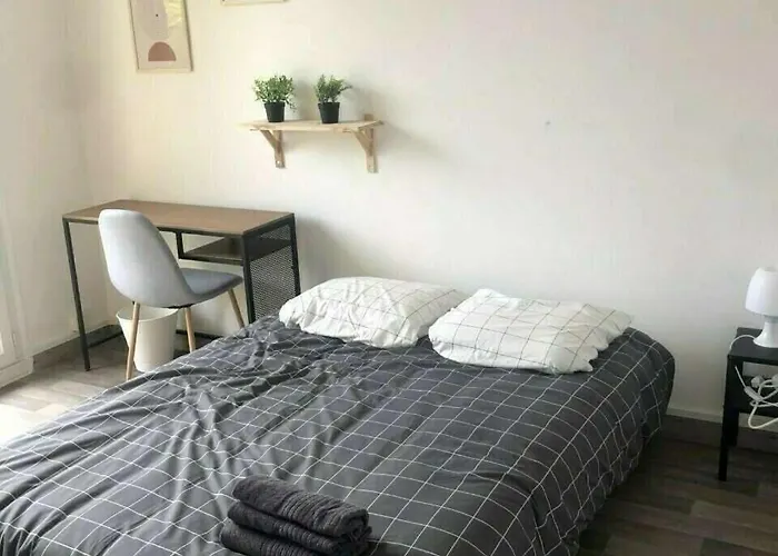 Appartement Private Room - Shared Apartment Mérignac Tram A-V1-4 *